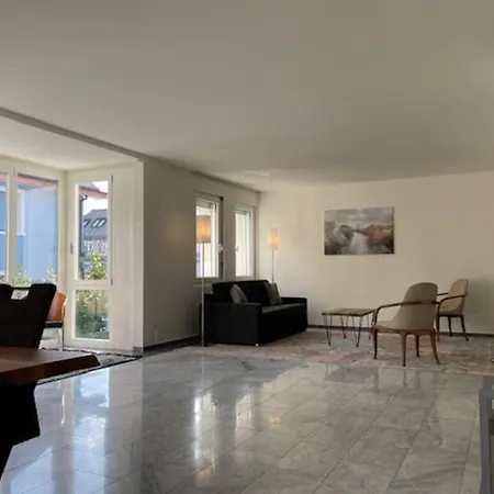 Amazing 2 Bedroom Flat: Specious And *