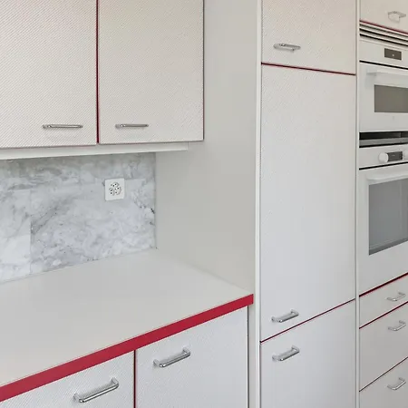 Amazing 2 Bedroom Flat: Specious And 취리히