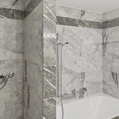 Amazing 2 Bedroom Flat: Specious And Daire *