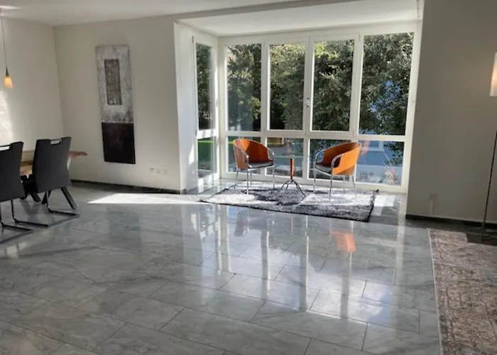 Amazing 2 Bedroom Flat: Specious And *