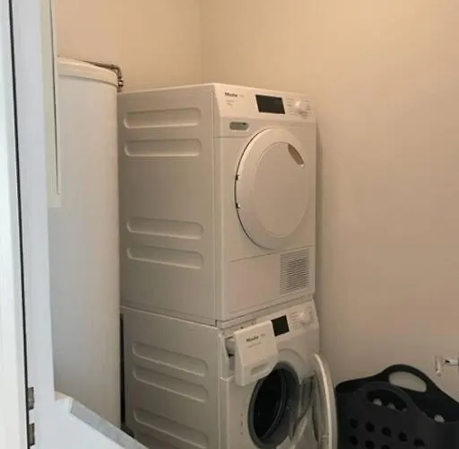 Daire Amazing 2 Bedroom Flat: Specious And *