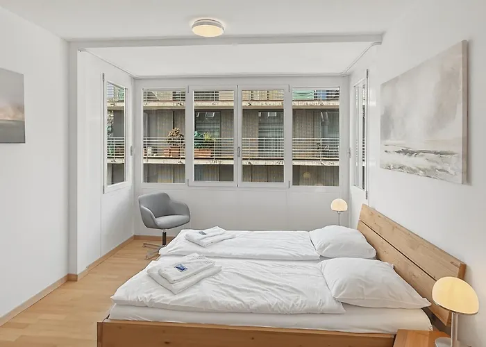 Amazing 2 Bedroom Flat: Specious And 아파트