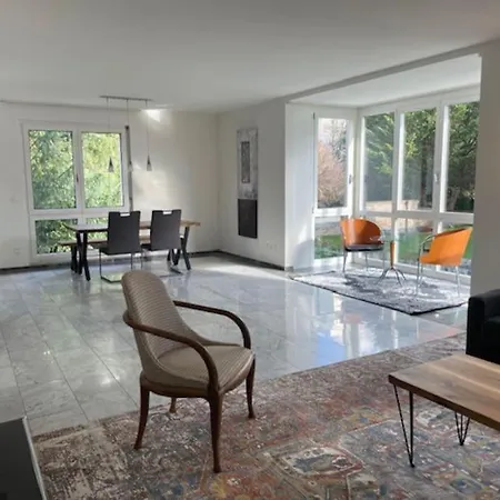 Amazing 2 Bedroom Flat: Specious And Apartmán Curych