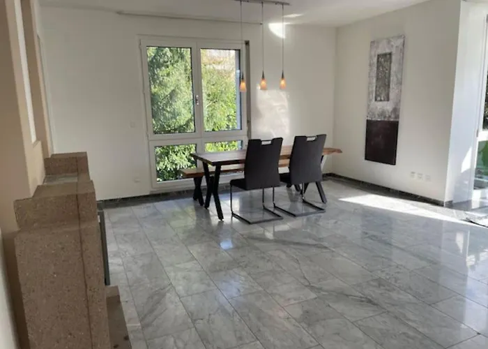 Amazing 2 Bedroom Flat: Specious And * チューリッヒ